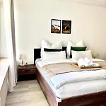 1-zimmer-apartment In Der Naehe Der Therme Und Haengebruecke Apartment *