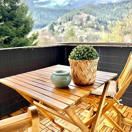 Apartman 1-zimmer-apartment In Der Naehe Der Therme Und Haengebruecke